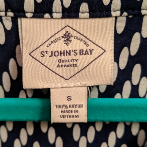 DONATED St. John's Bay Navy and White shirt - Picture 2 of 3
